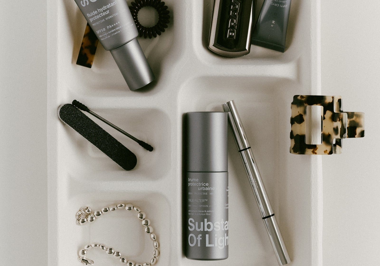 Puis-je combiner la crème solaire avec d'autres produits de soins de la peau ?