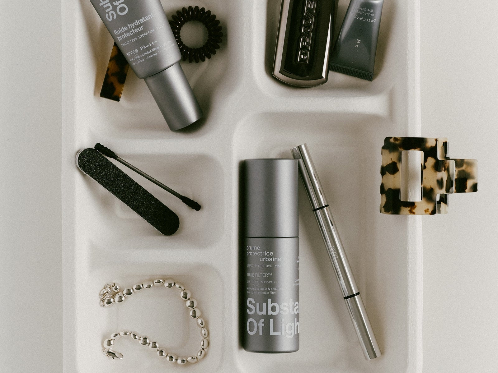 Puis-je combiner la crème solaire avec d'autres produits de soins de la peau ?