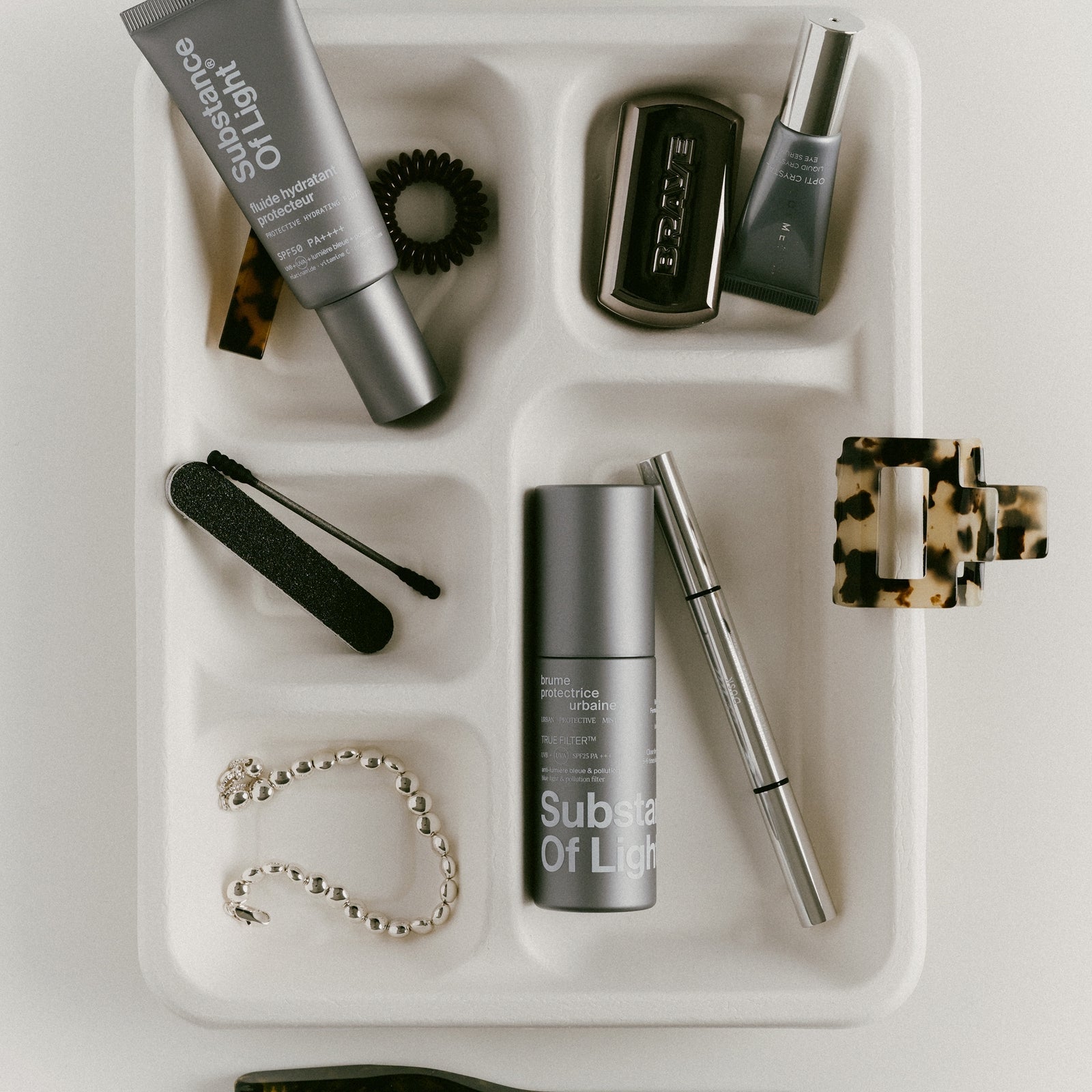 Puis-je combiner la crème solaire avec d'autres produits de soins de la peau ?